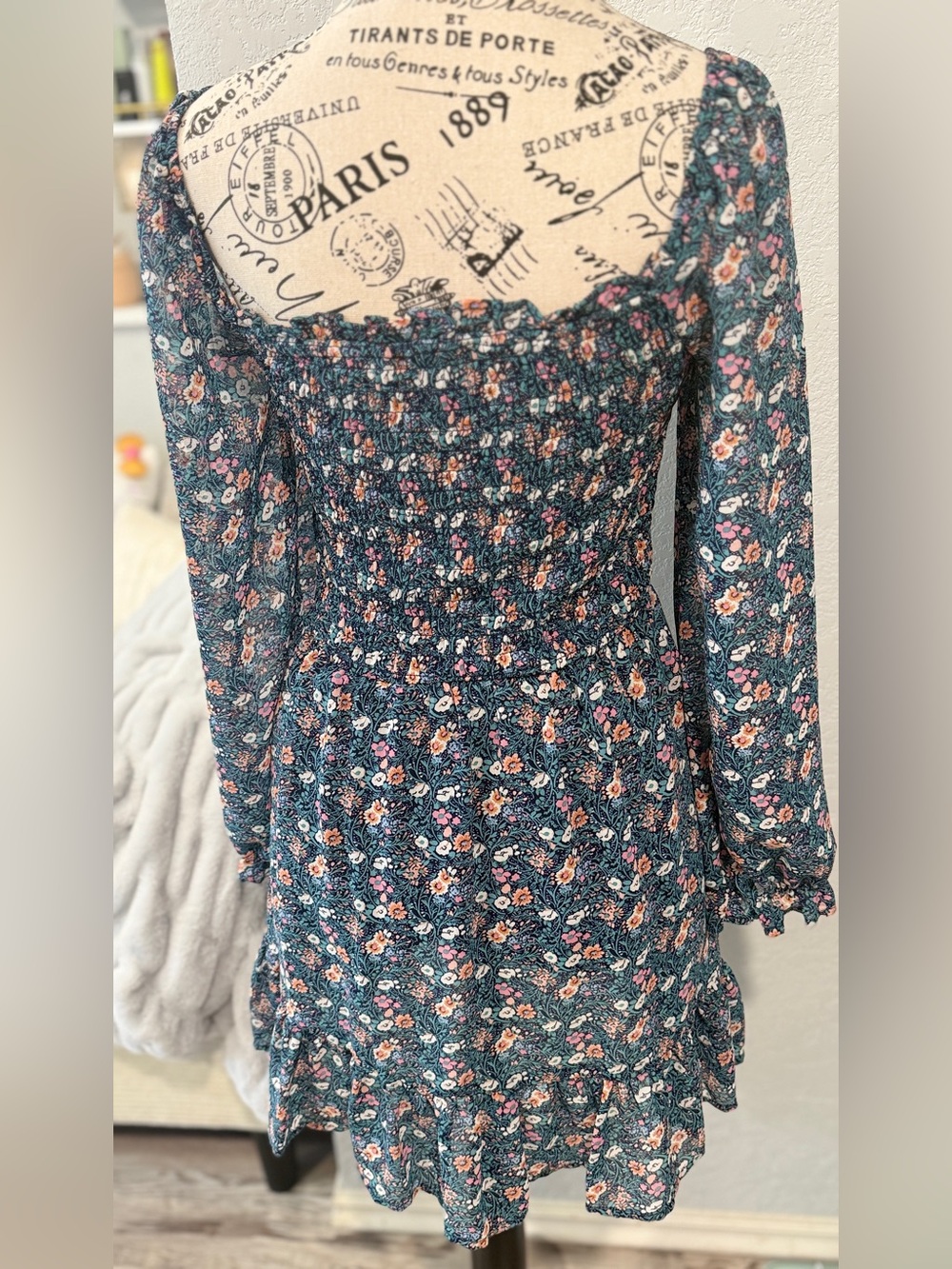 As U Wish Floral Smocked Mini Dress Size M | Blue Teal Floral Long Sleeve Lined - Picture 5 of 11